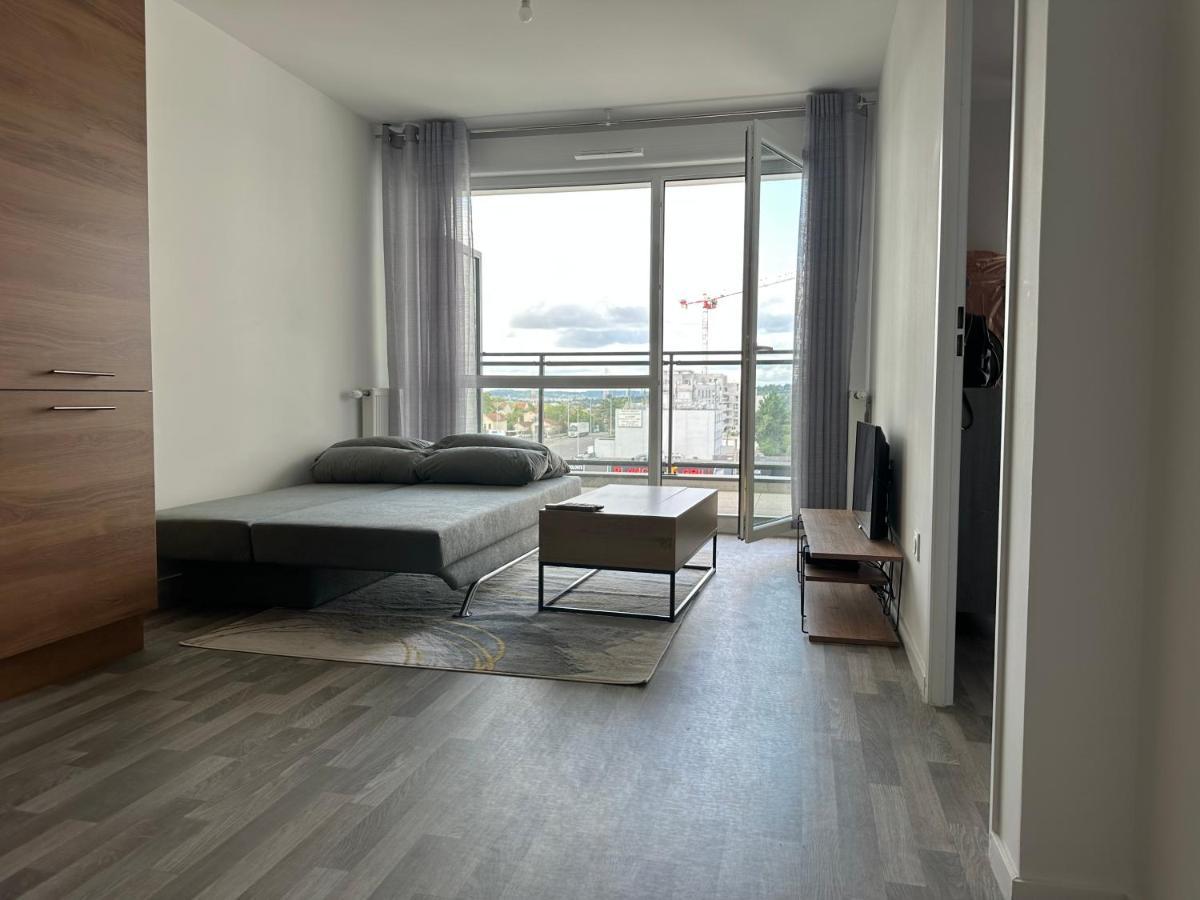 Agreable 2 Pieces Avec Balcon Et Parking Transports By Immo Kit Bnb Sarcelles Bagian luar foto